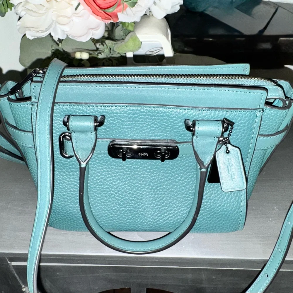 Coach Mini Swagger 21 Pebble Leather Satchel 2018 Removable Strap- Like New
